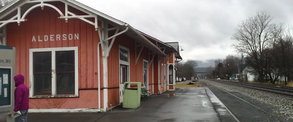 Alderson Amtrak Station​, Routes & Schedule