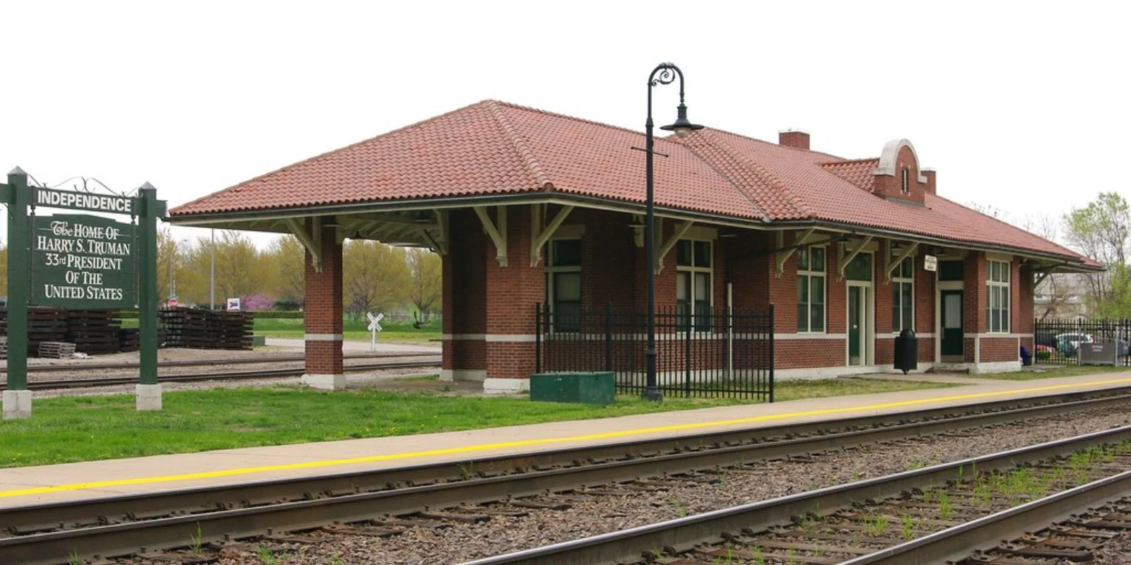 Parking at Independence Amtrak Station – IDP