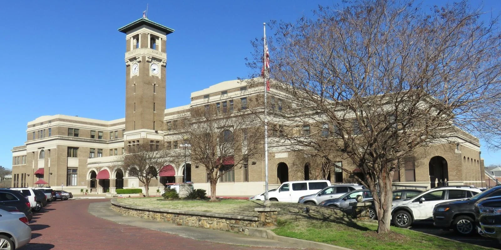 Parking at Little Rock Amtrak Station – LRK