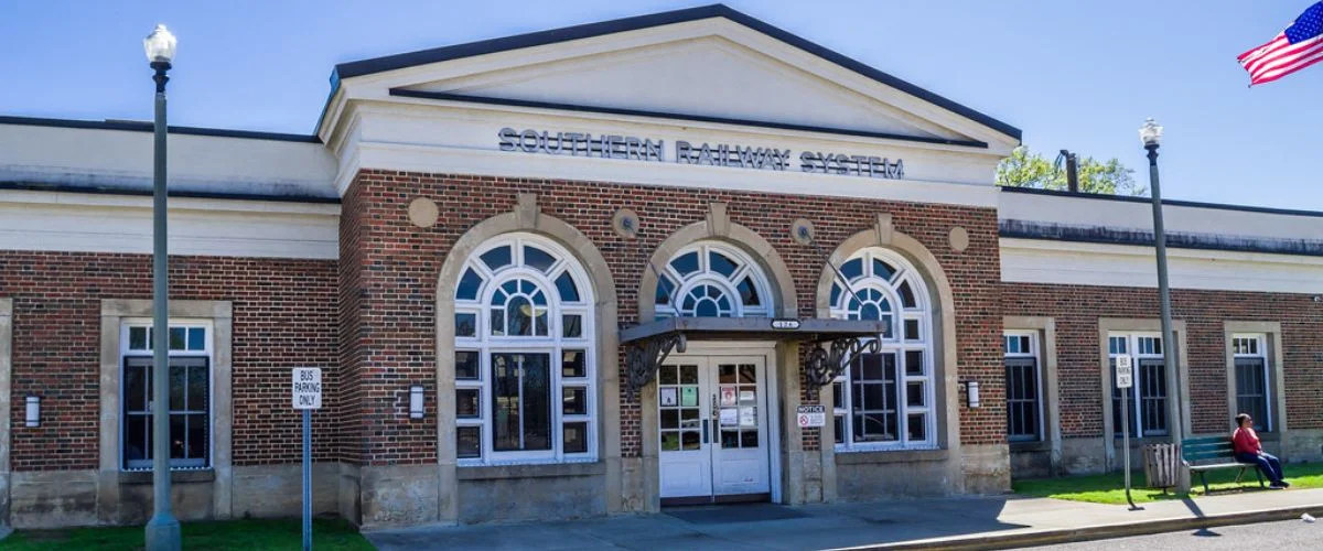 Anniston Amtrak Station​​, Routes & Schedule