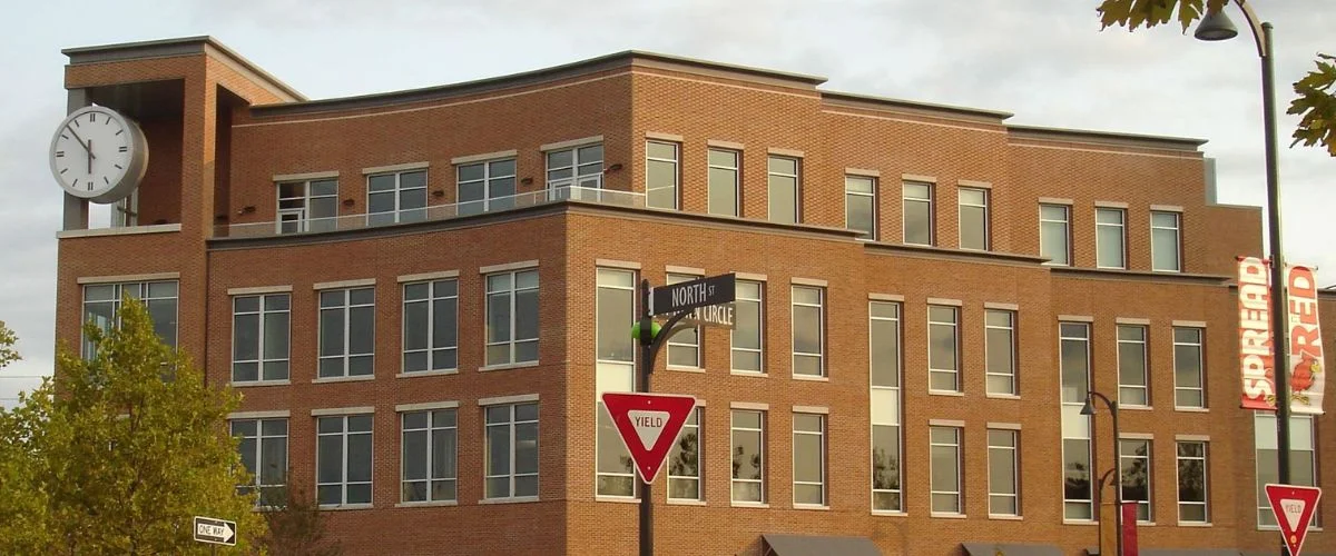 Bloomington-Normal Amtrak Station​, Routes & Schedule