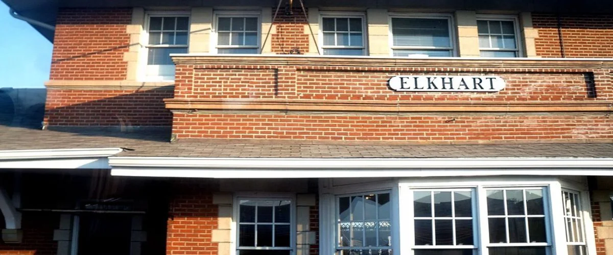 Elkhart Amtrak Station​​, Routes & Schedule