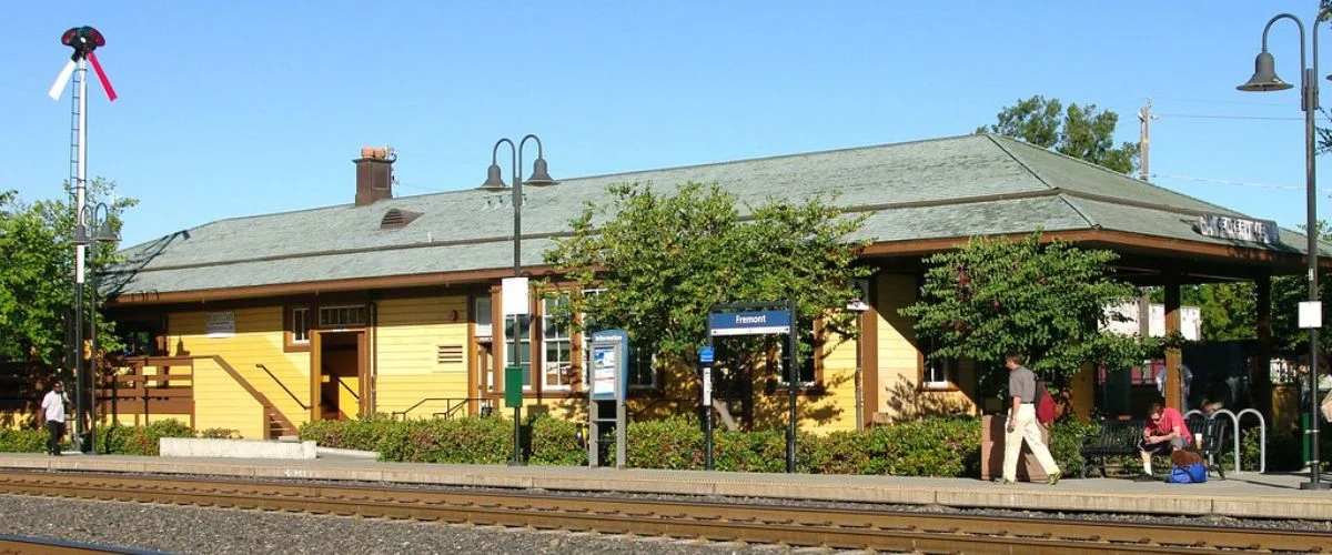 Fremont Amtrak Station, Routes & Schedule