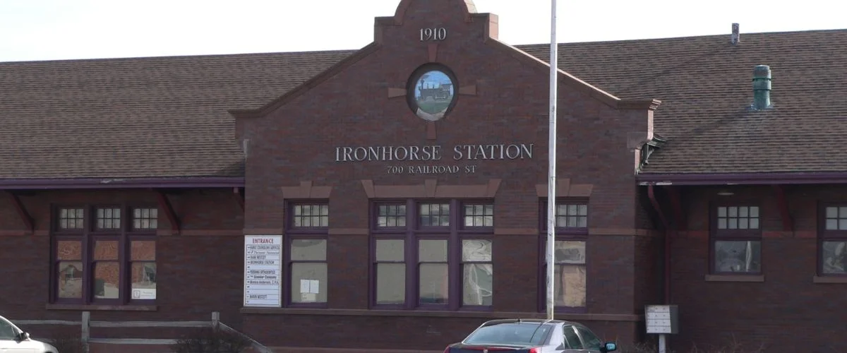 Holdrege Amtrak Station, Routes & Schedule