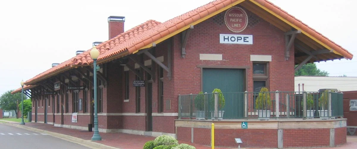 Hope Amtrak Station, Routes & Schedule