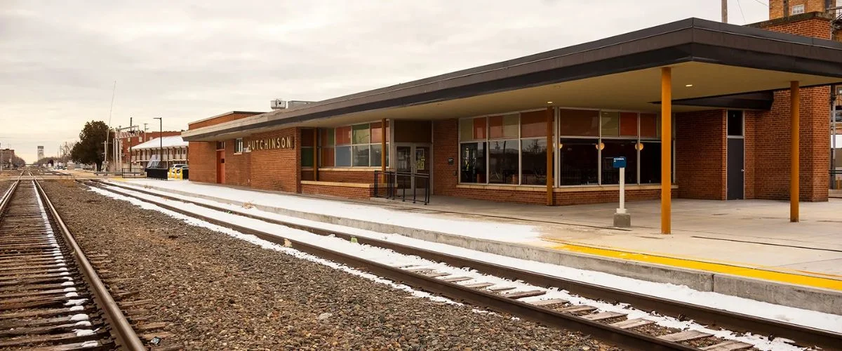 Hutchinson Amtrak Station, Routes & Schedule