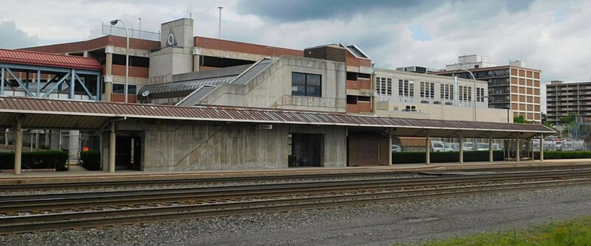 Amtrak Station Near Dubois Municipal Airport (DUB)