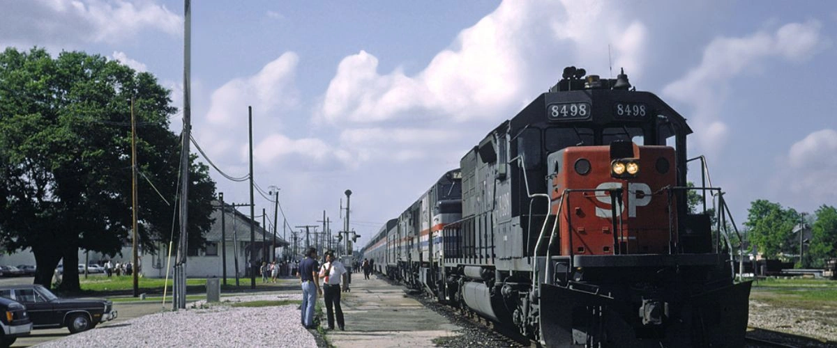Amtrak Station Near Acadiana Regional Airport (ARA)