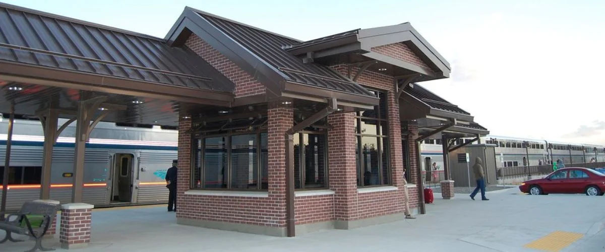 Amtrak Station Near Battle Mountain Airport (BAM)