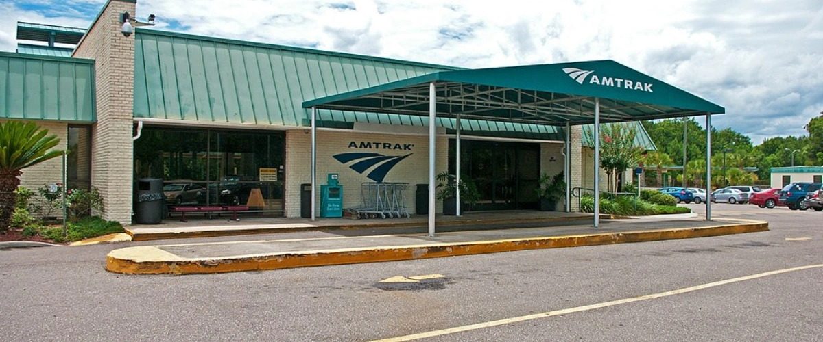 Amtrak Station Near Chefornak Airport (CYF)