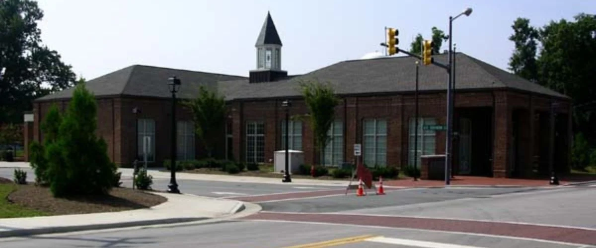 Amtrak Station Near Concord–Padgett Regional Airport (USA)