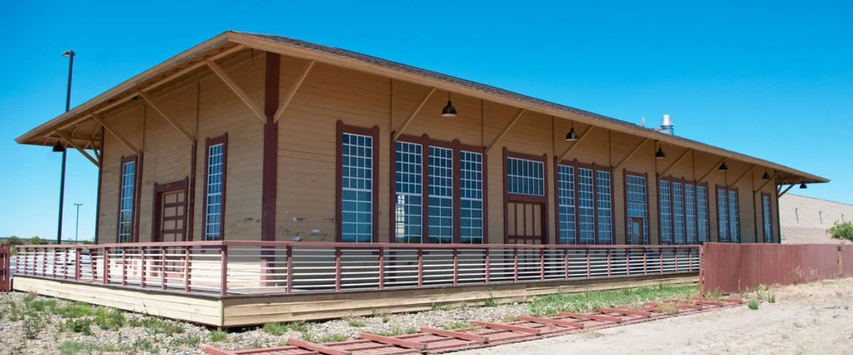 Amtrak Station Near Deming Municipal Airport (DMN)