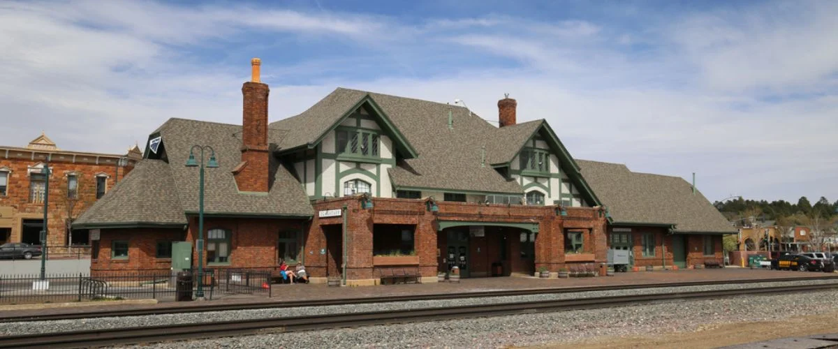 Amtrak Station Near Grand Canyon West Airport (GCW)