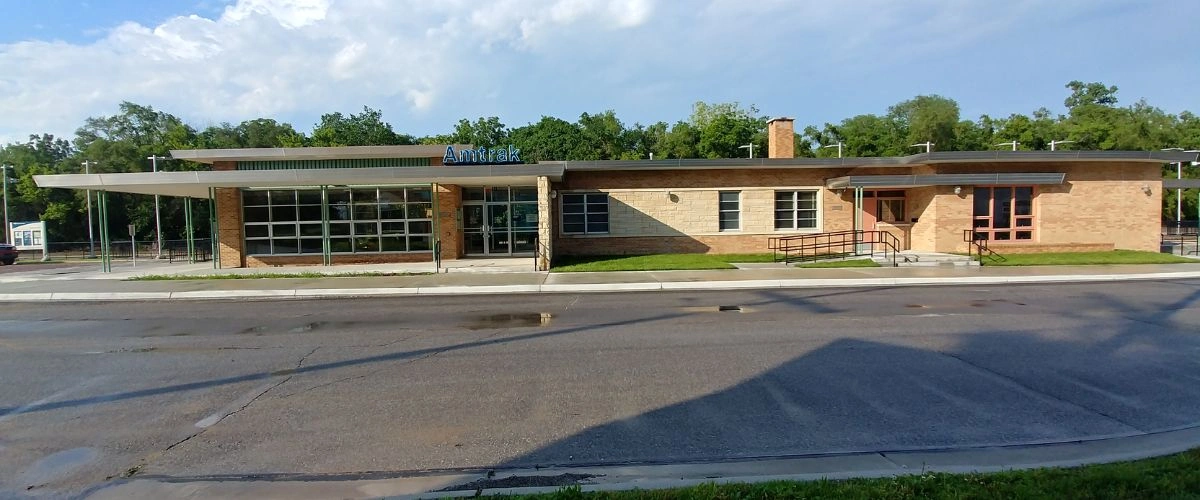 Amtrak Station Near Lawrence Regional Airport (LWC)