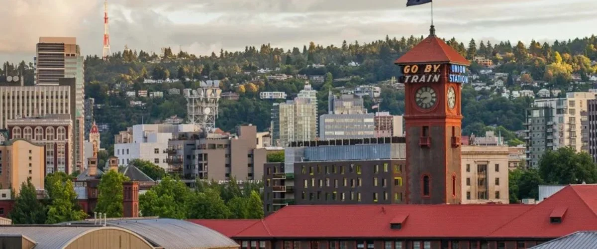 Amtrak Station Near Portland–Troutdale Airport (TTD)