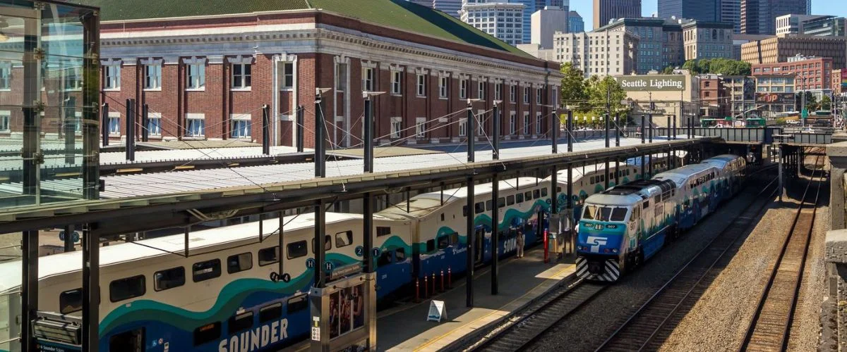 Amtrak Station Near Searle Field (OGA)