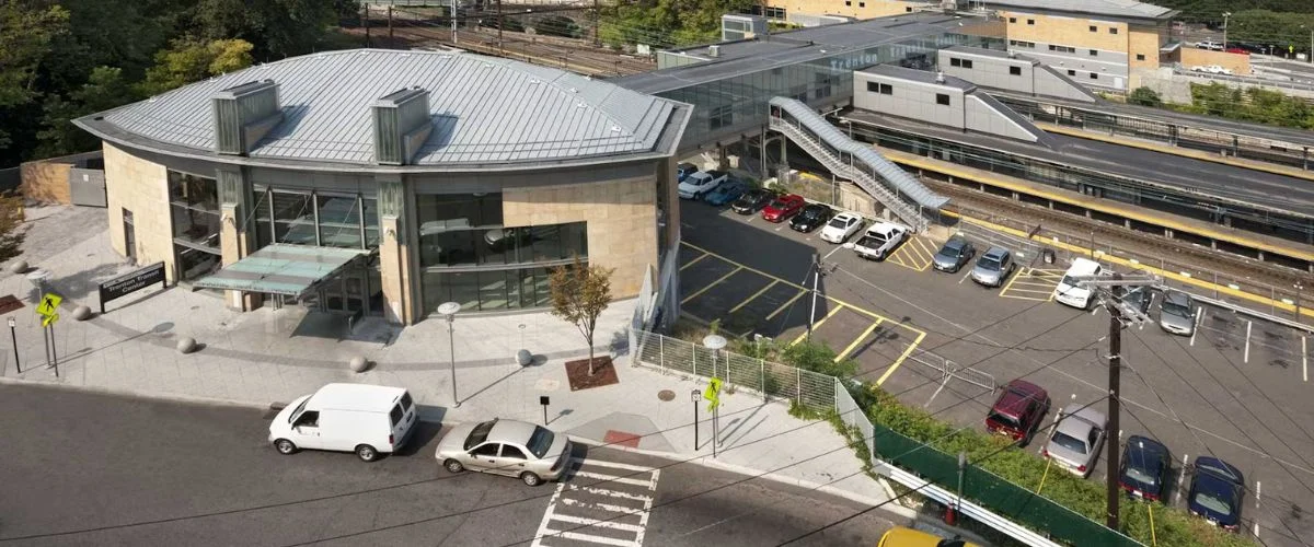 Amtrak Station Near Trenton–Mercer Airport (TTN)
