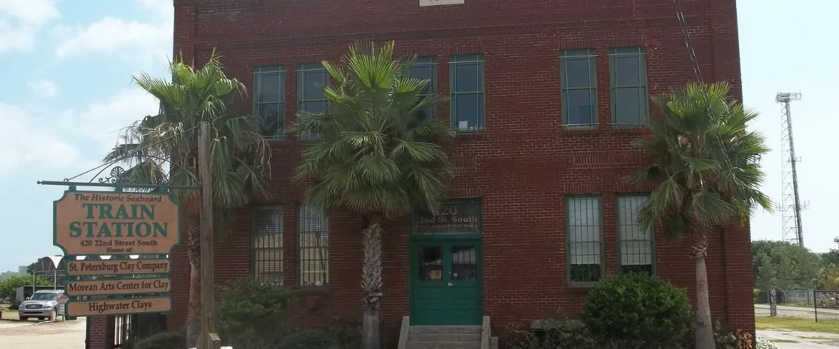 Amtrak Station near Albert Whitted Airport (SPG)