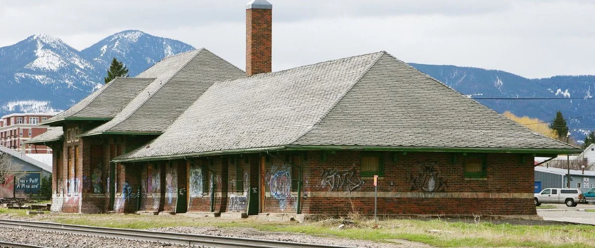 Amtrak Station Near Bozeman Yellowstone International Airport (BZN)