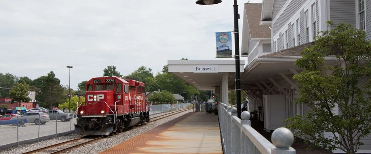 Amtrak Station near Caribou Municipal Airport (CAR)
