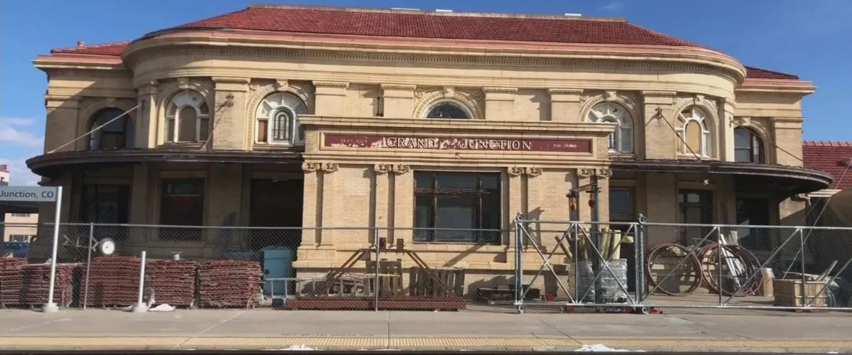 Amtrak Station near Central Colorado Regional Airport (AEJ)