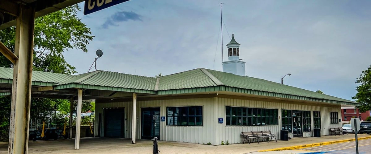 Amtrak Station near Columbia Regional Airport (COU)