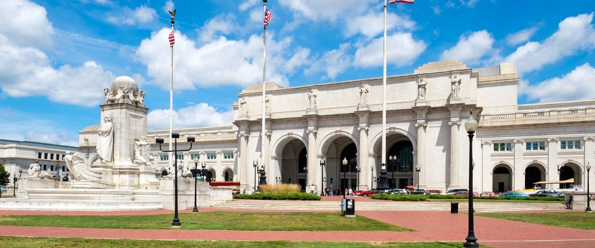 Amtrak Station near Dulles International Airport (IAD)