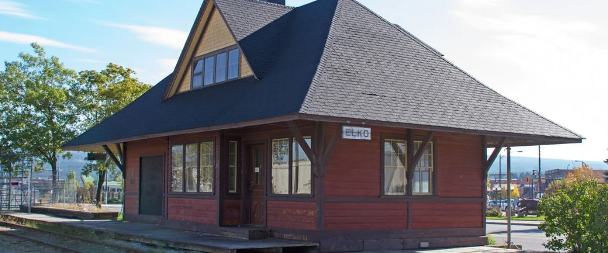 Amtrak Station near Elko Regional Airport (EKO)