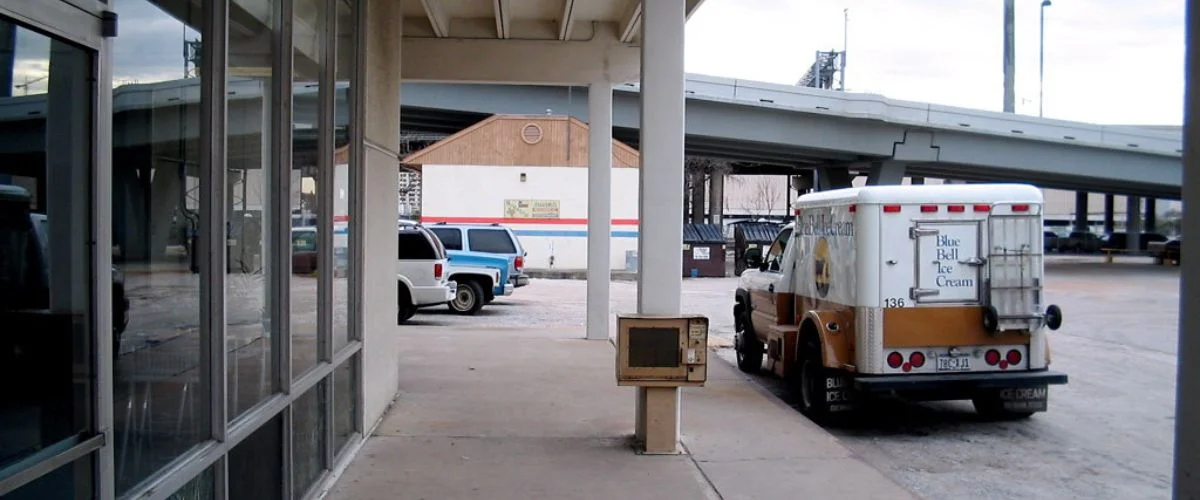 Amtrak Station near Ellington Airport (EFD)
