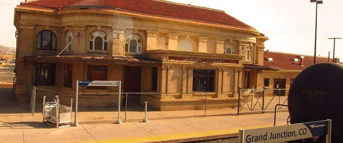 Amtrak Station near Grand Junction Regional Airport (GJT)