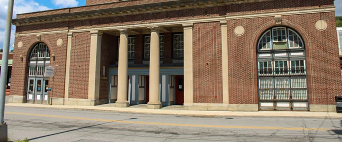 Amtrak Station near John Murtha Johnstown–Cambria County Airport (JST)