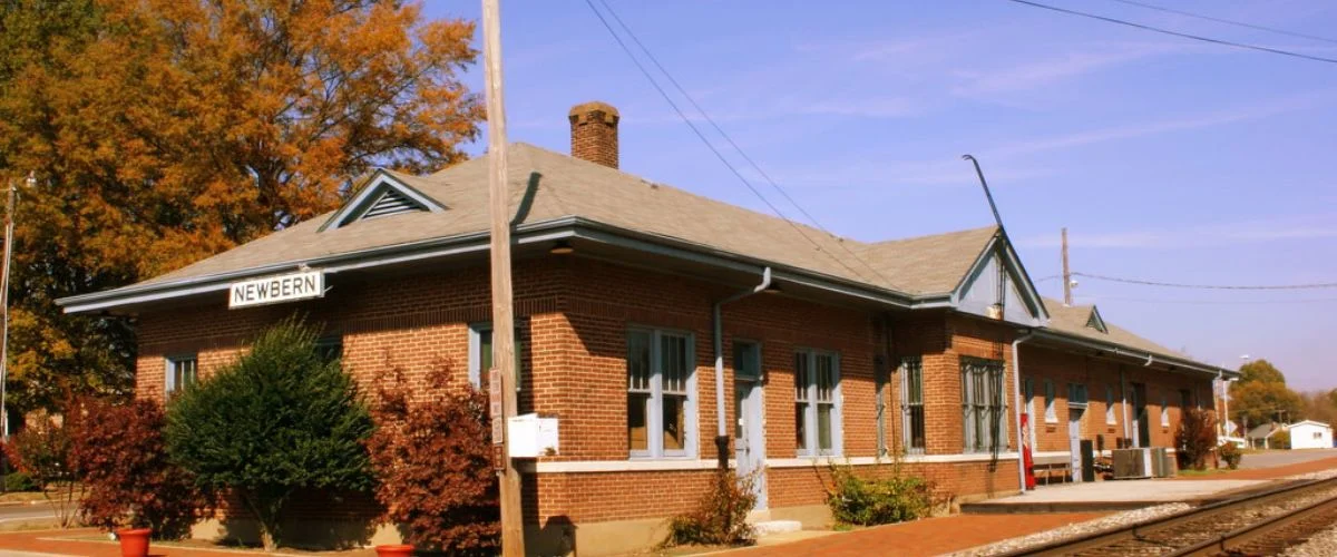 Amtrak Station Near Mississippi County Airport (CHQ)