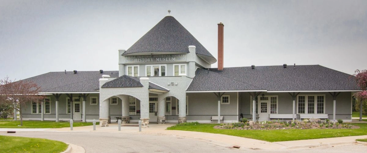Amtrak Station near Pellston Regional/Emmet County Airport (PLN)