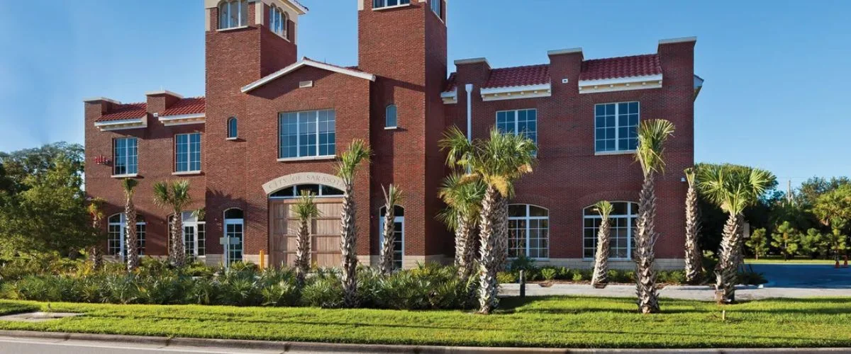 Amtrak Station near Sarasota–Bradenton International Airport (SRQ)