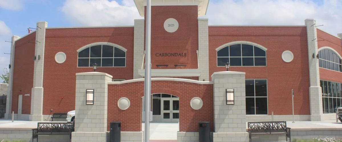 Amtrak Station near Southern Illinois Airport (MDH)