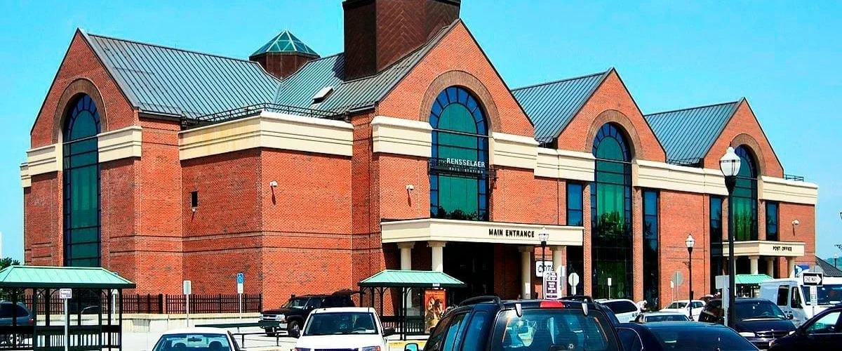 Amtrak Station Near Sullivan Regional Airport (UUV)