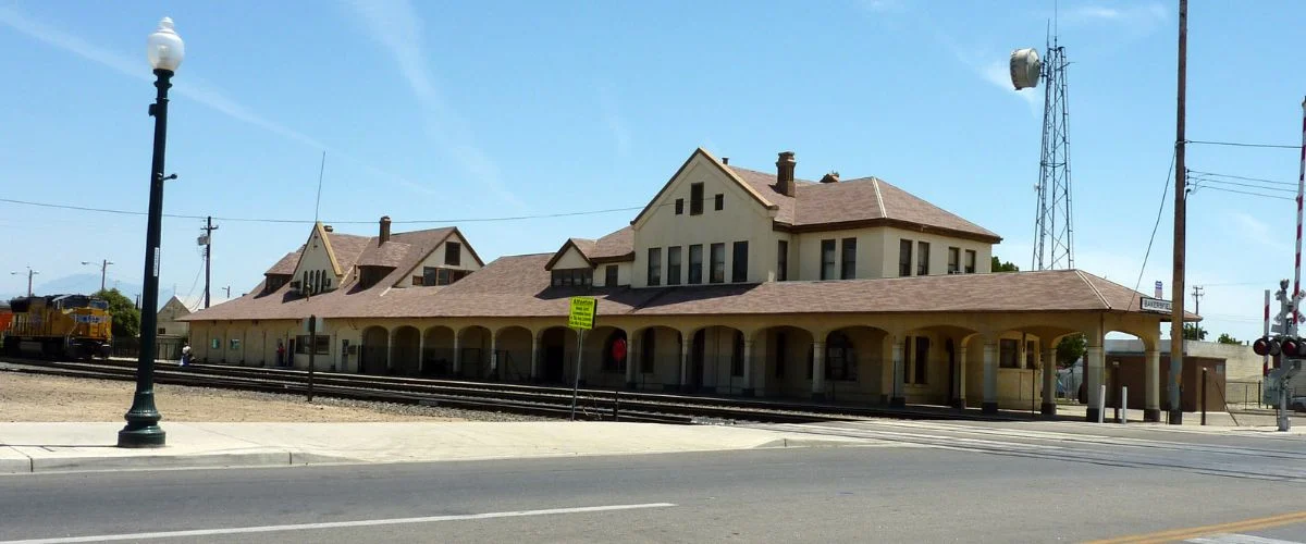 Amtrak Station Near Inyokern Airport (IYK)