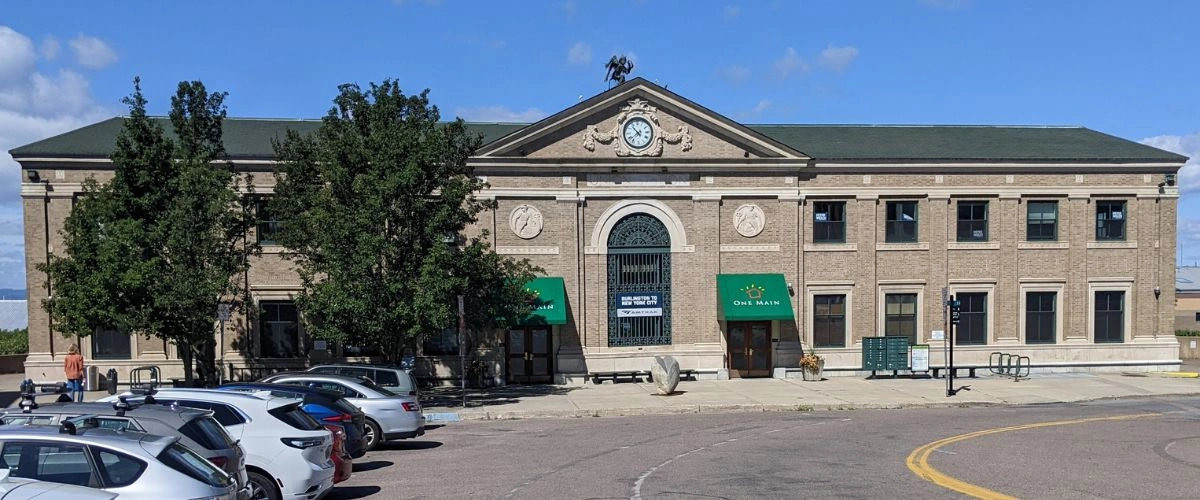 Burlington Amtrak Thruway Station