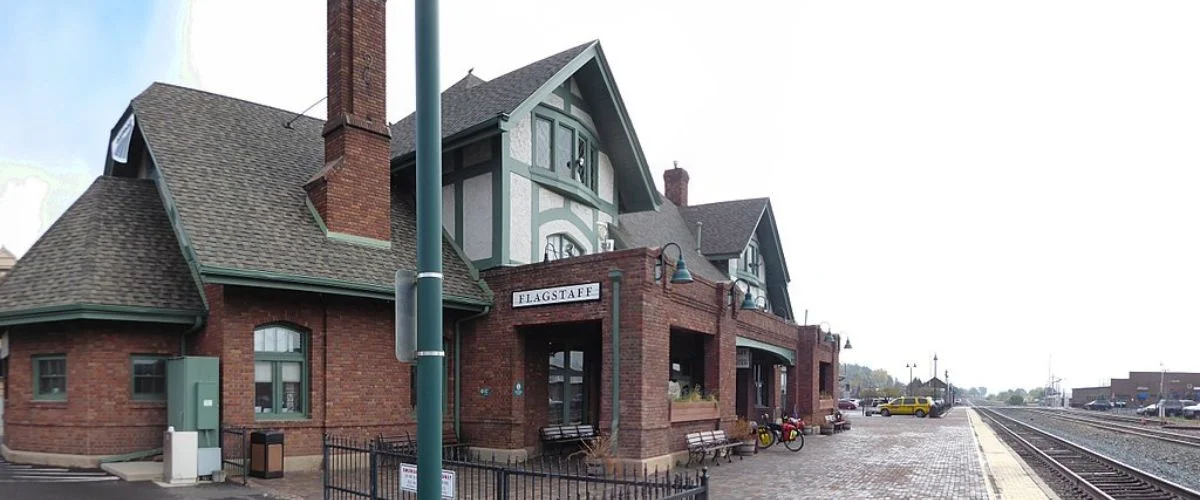 Amtrak Station Near Cottonwood Airport (CTW)