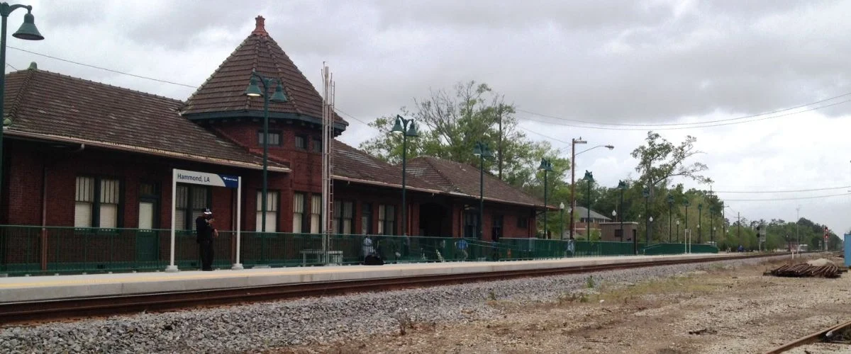 Amtrak Station Near Hammond Northshore Regional Airport (HDC)