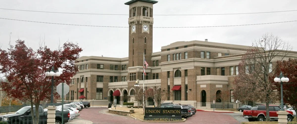 Amtrak Station Near Springdale Municipal Airport (ASG)