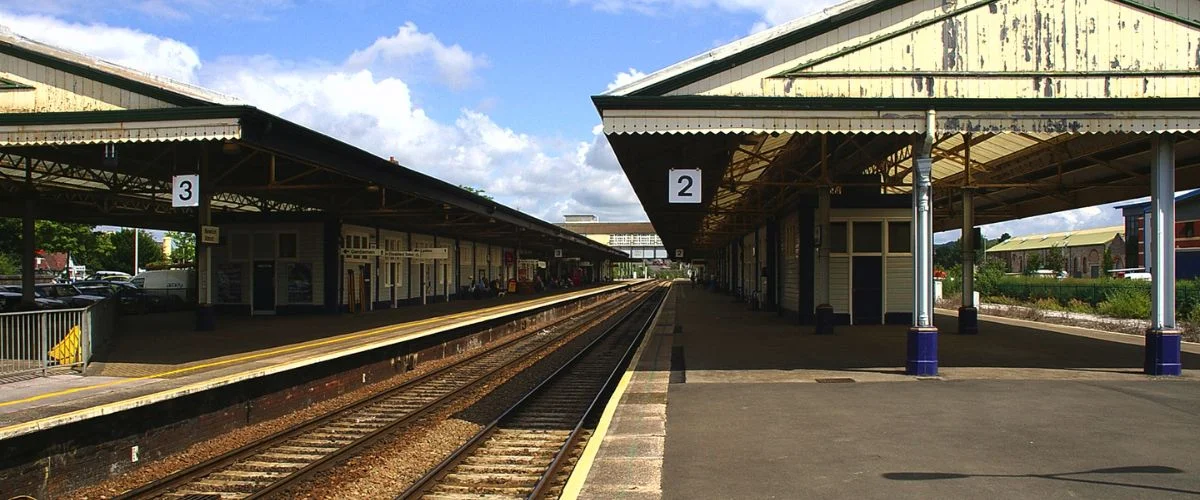 Newton Amtrak Station, Routes & Schedule
