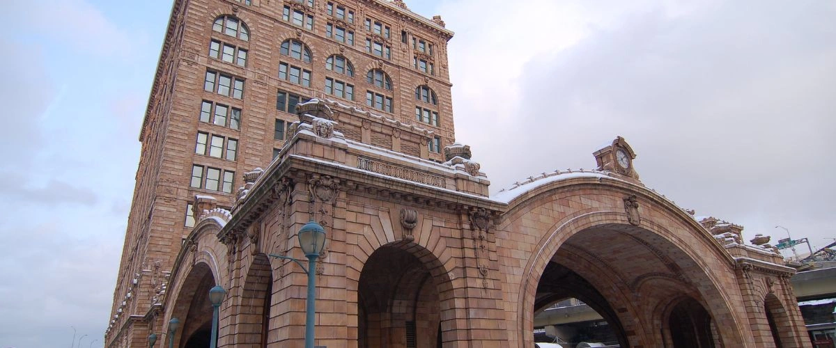 Pittsburgh Amtrak Thruway Station