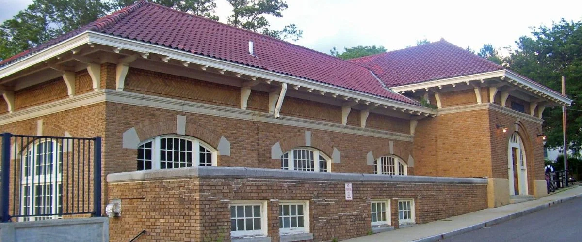 Rhinecliff Amtrak Station, Routes & Schedule