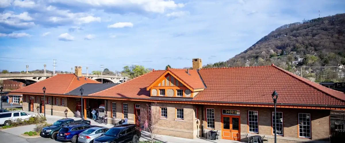 Roanoke Amtrak Station, Routes & Schedule