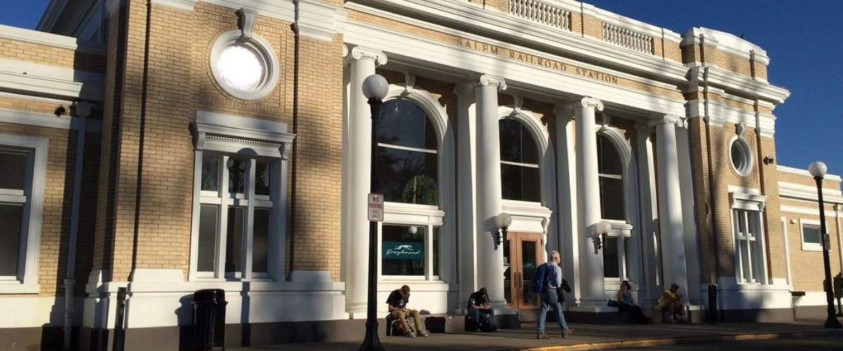 Amtrak Station Near Salem–Leckrone Airport (SLO)