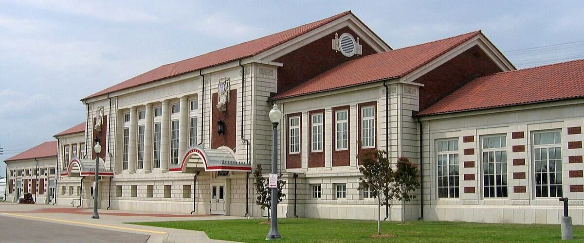 Topeka Amtrak Station, Routes & Schedule