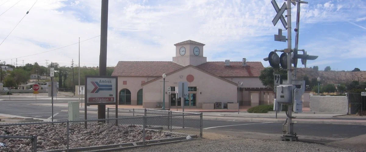 Amtrak Station Near Apple Valley Airport (APV)