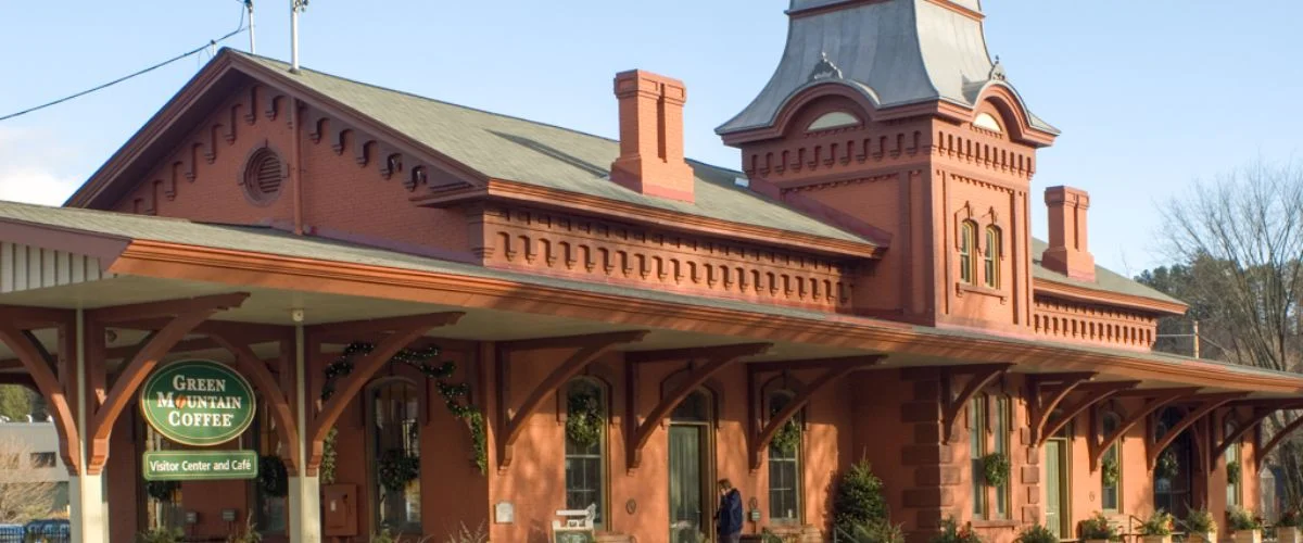 Waterbury-Stowe Amtrak Station, Route & Schedule