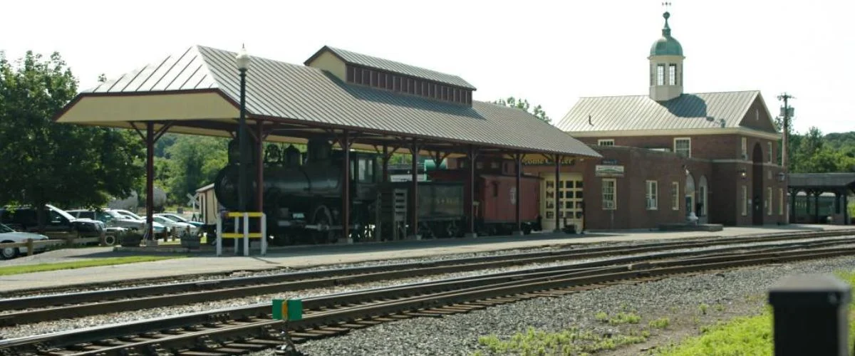 Amtrak Station Near Caledonia County Airport (CDA)